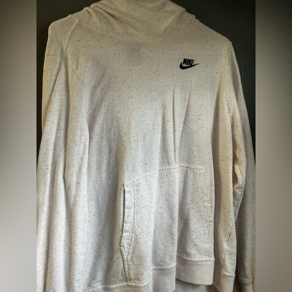 Women’s Nike Sweatshirt